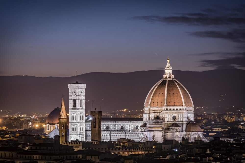 What are the best solo travel hotels in Florence for business travelers?