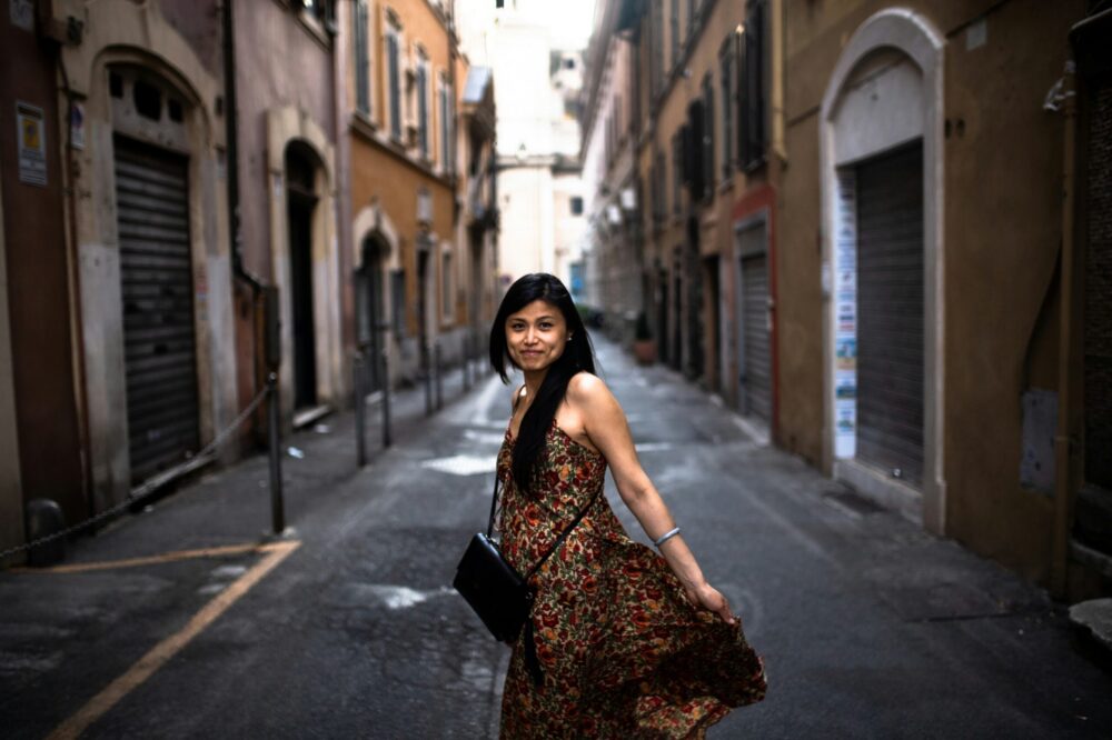 What are the best solo travel hotels in Florence for history buffs?