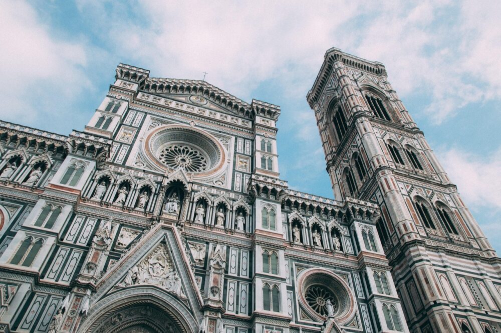 What are the best solo travel hotels in Florence with spa services?