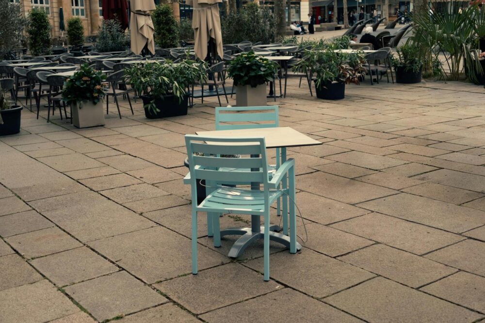 What are the best souvenirs to buy in Montpellier in 2026?
