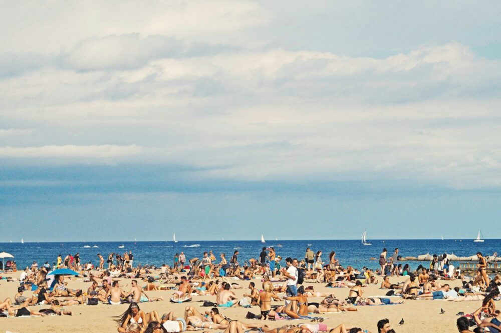 What are the best spring beaches near Barcelona?