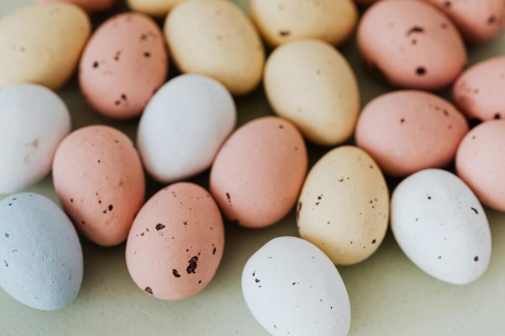 What are the best spring egg hunts in Paris?