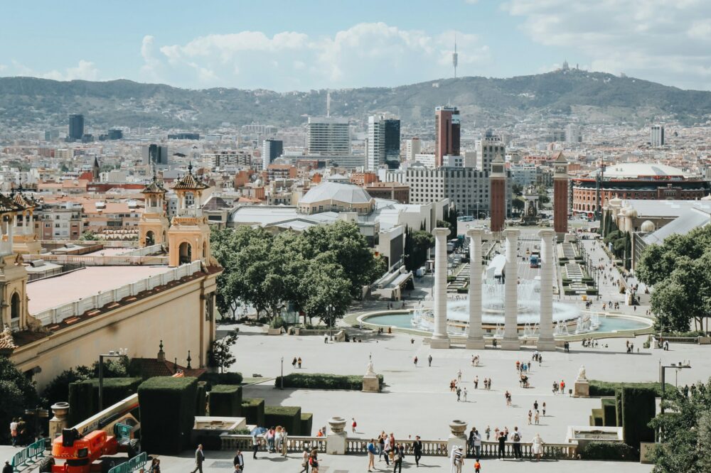 What are the best spring festivals in Barcelona?