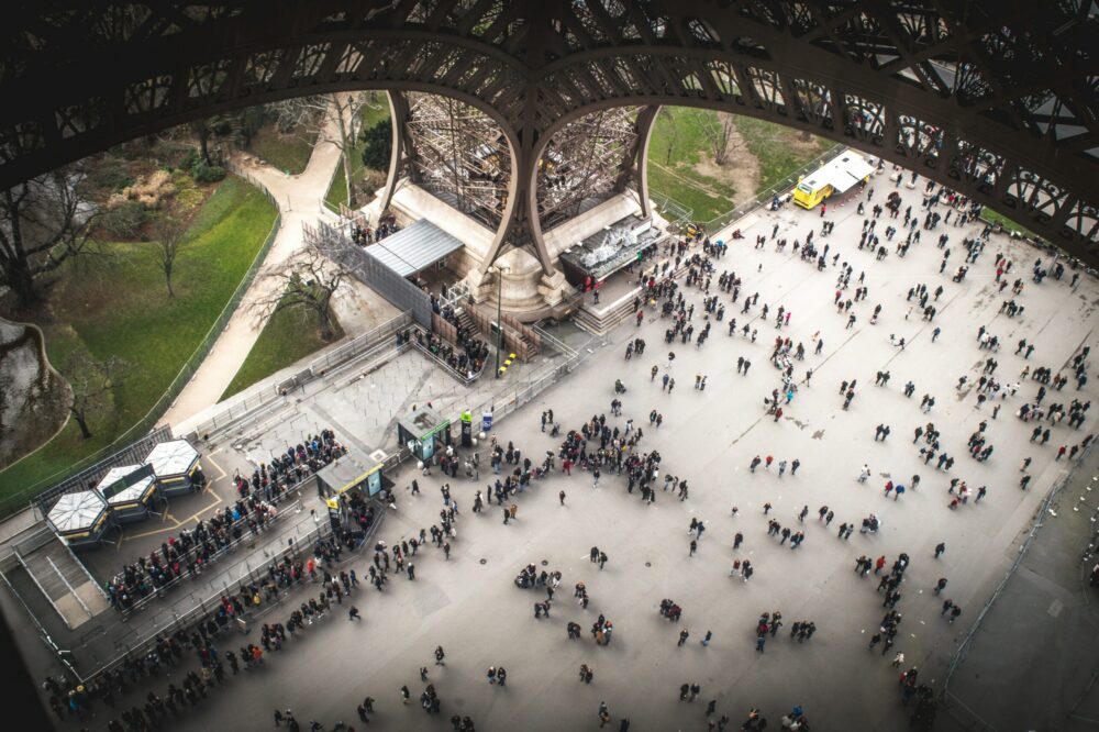 What are the best spring opera performances in Paris?