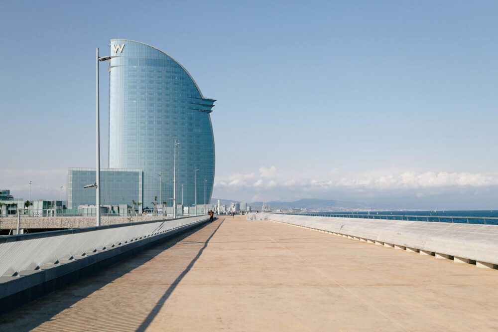 What are the best spring viewpoints in Barcelona?