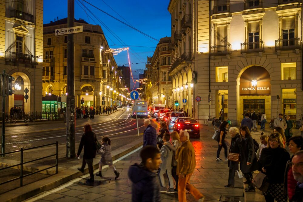 What are the best things to do in Lyon at night?