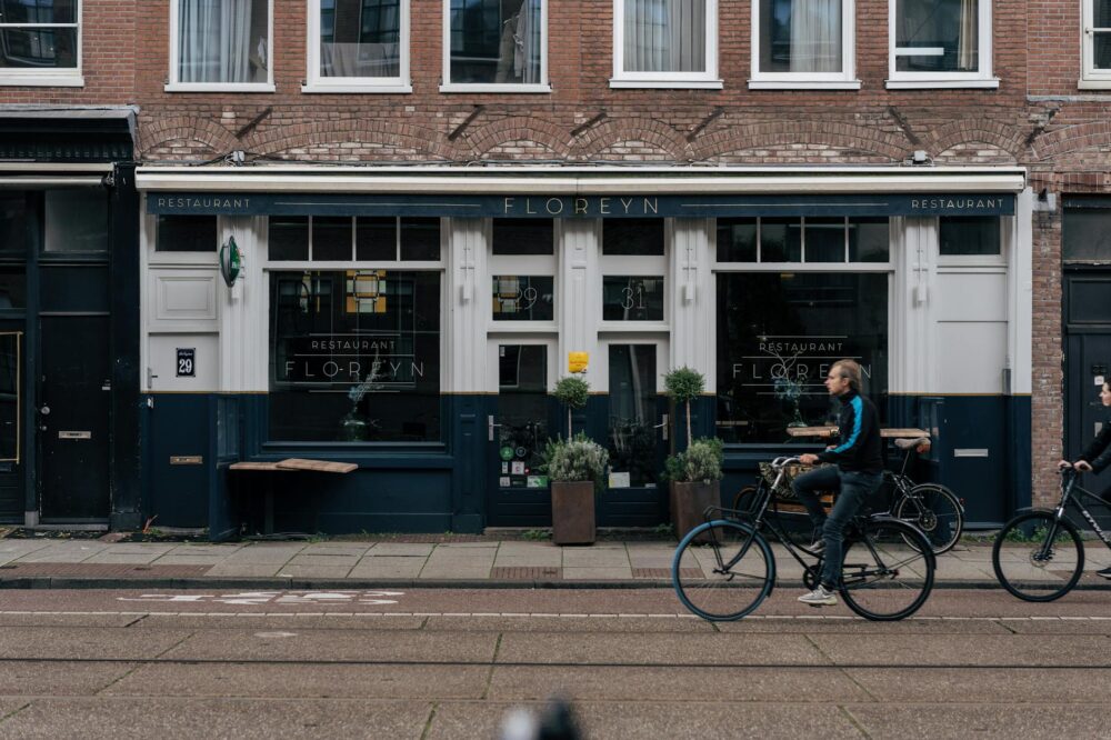 What are the cheapest hotels in Amsterdam with a balcony?