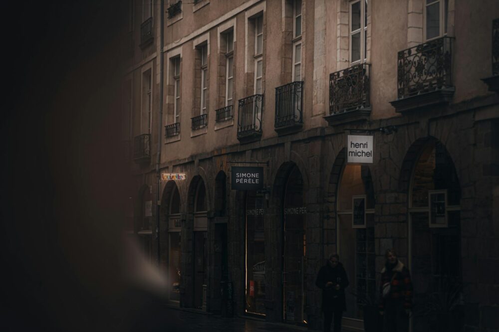 What are the cheapest hotels in Toulouse with a kitchenette?
