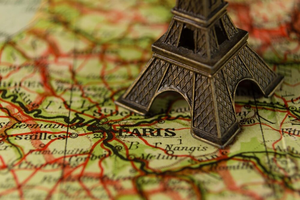 What are the different types of degrees in France?