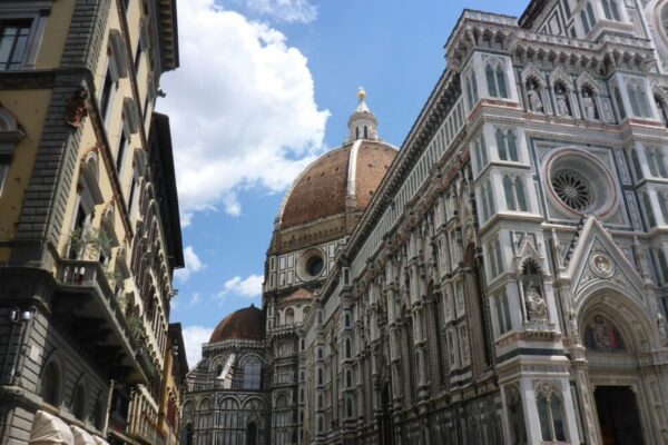 What are the library facilities at the University of Florence?