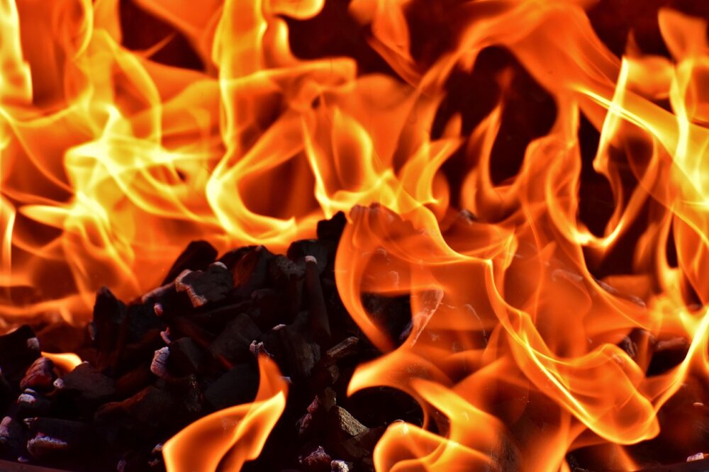 What are the most affordable hotels in Toulouse with a fireplace?