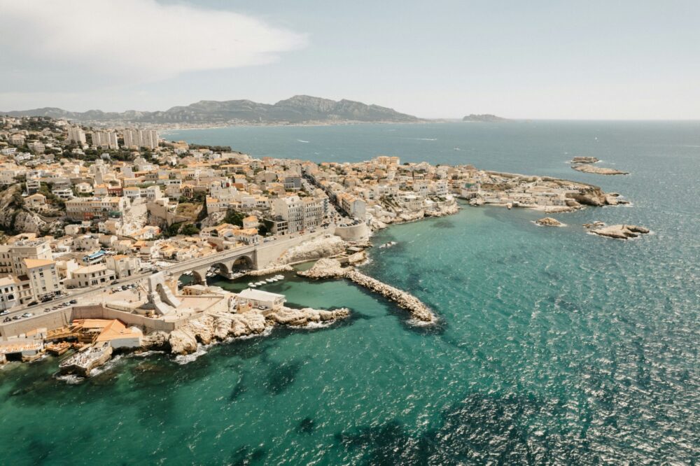 What are the most romantic hotels in Marseille?