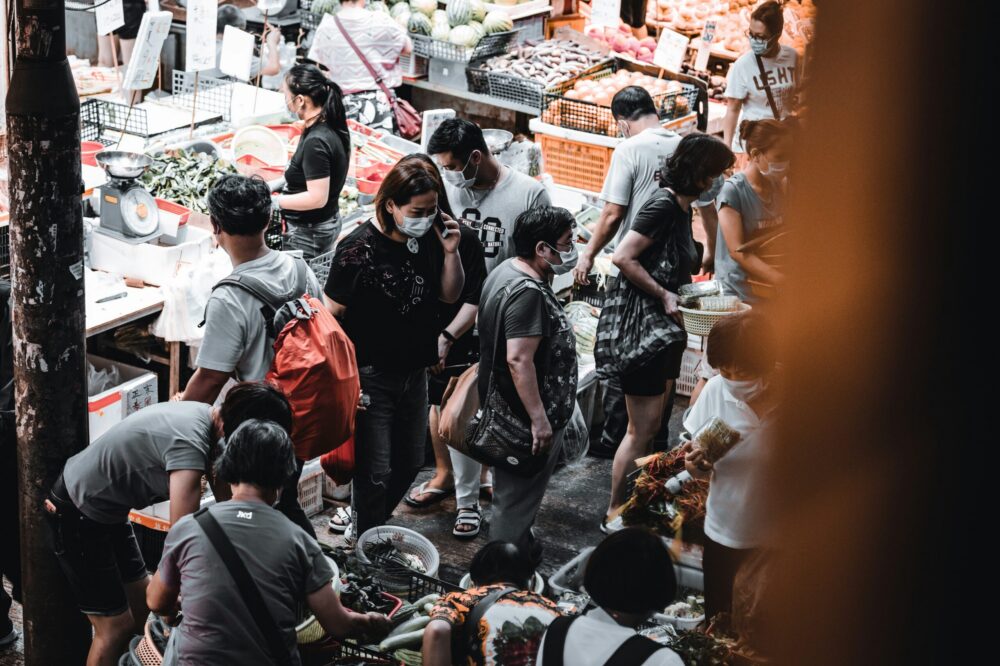 What are the must-see locations in Toulouse for foodies?
