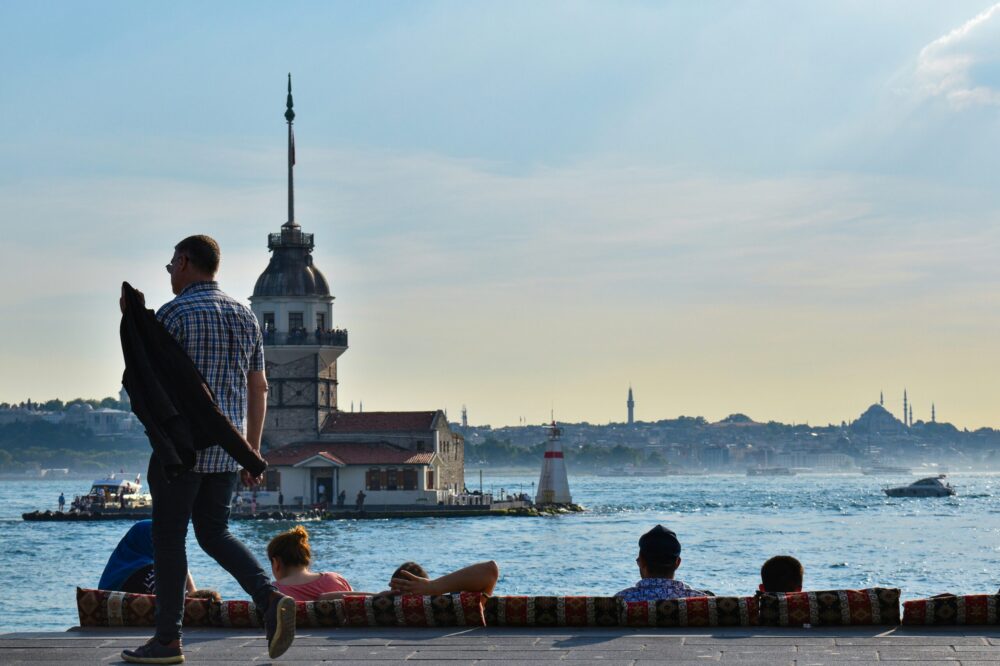 What are the PhD requirements at Istanbul universities?
