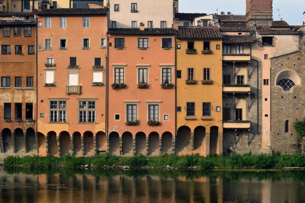 What are the top-rated cafes in Florence for remote work in 2026?