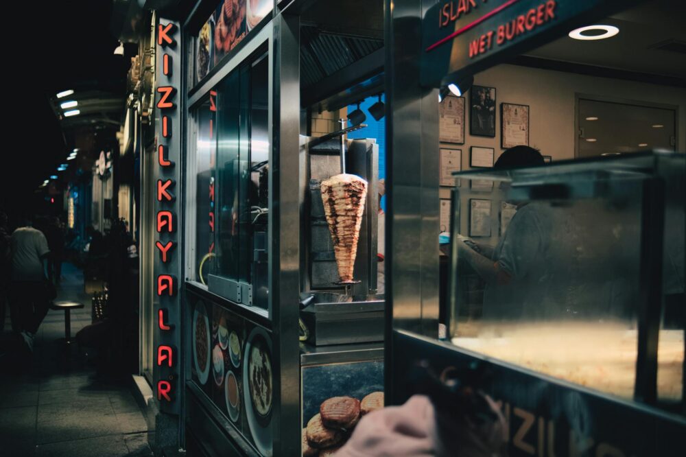 What are the top vegetarian and vegan restaurants in Istanbul?
