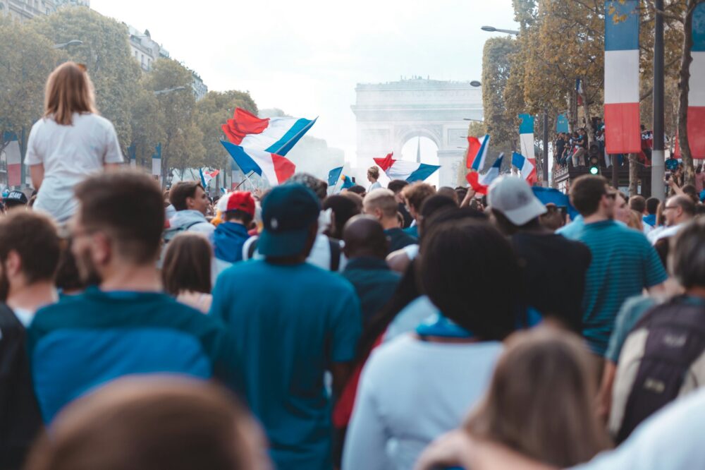 What documents are needed for a French student visa?