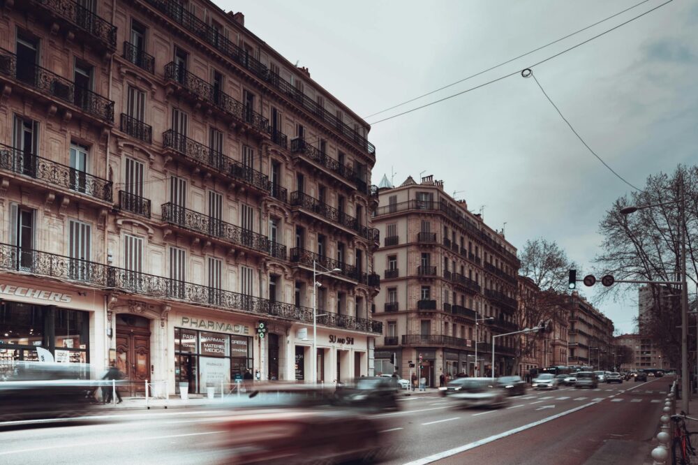 What is the best area to stay in Nice?