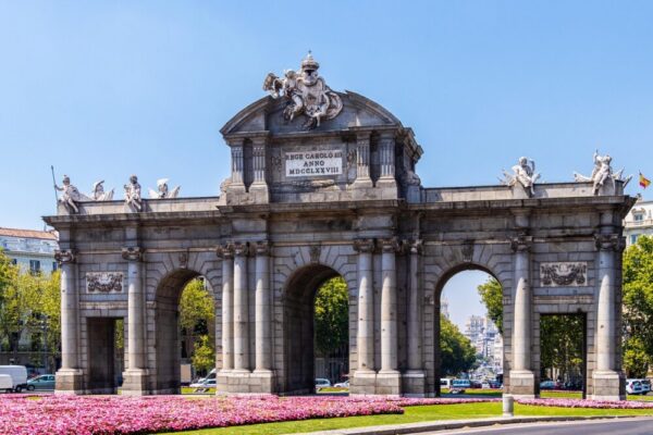 What is the best time to visit Royal Palace Madrid?