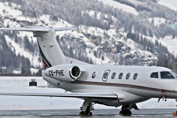 What is the best way to get from the airport to the city in spring?