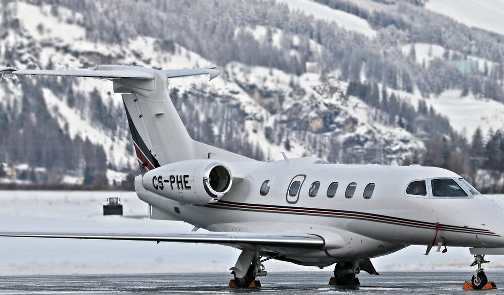 What is the best way to get from the airport to the city in spring?