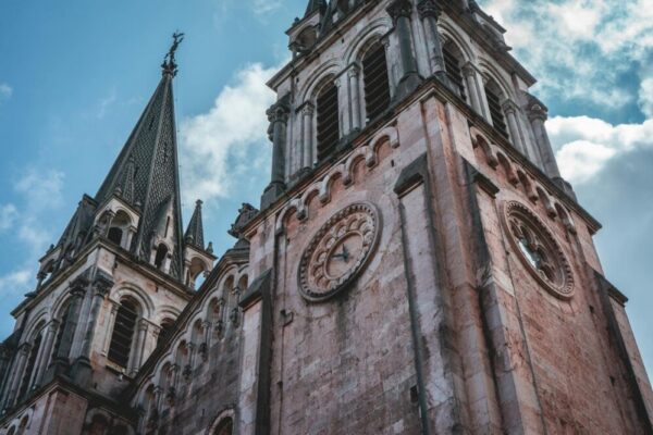 What is the history of Toulouse?