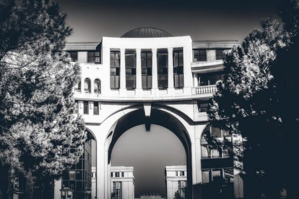 What is the language of instruction at Montpellier universities?