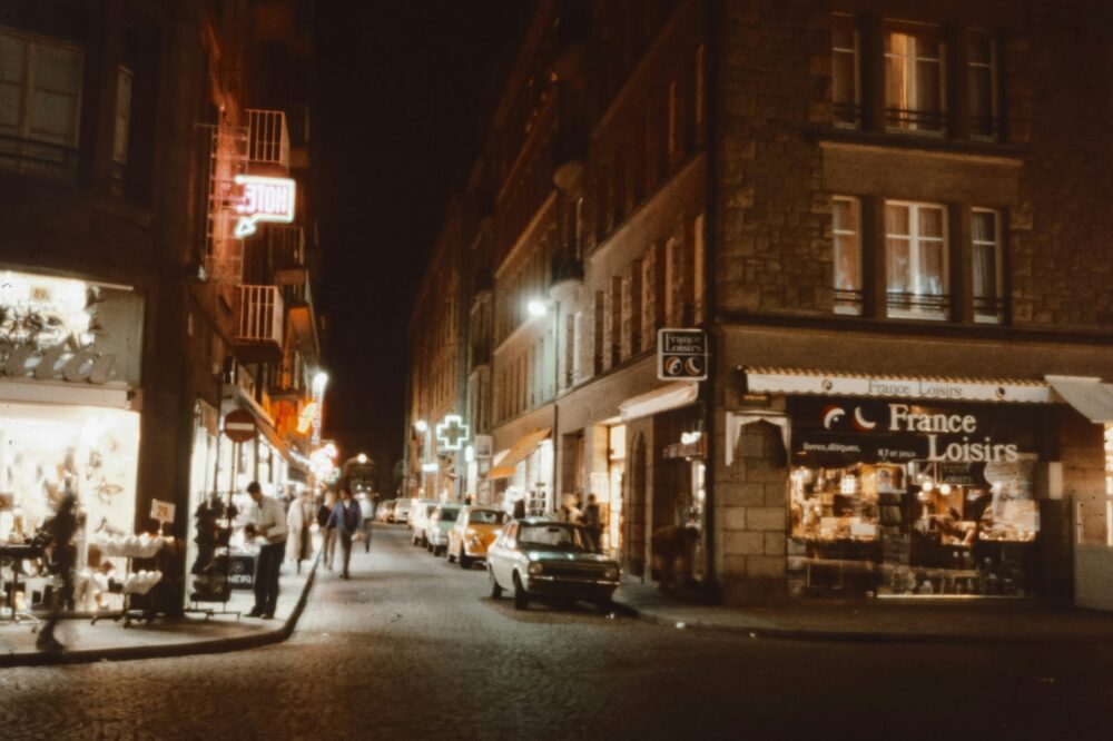 What is the nightlife like in Lyon?