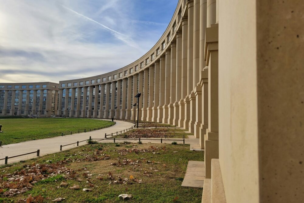 What is the process for applying for a study abroad program at Montpellier universities?
