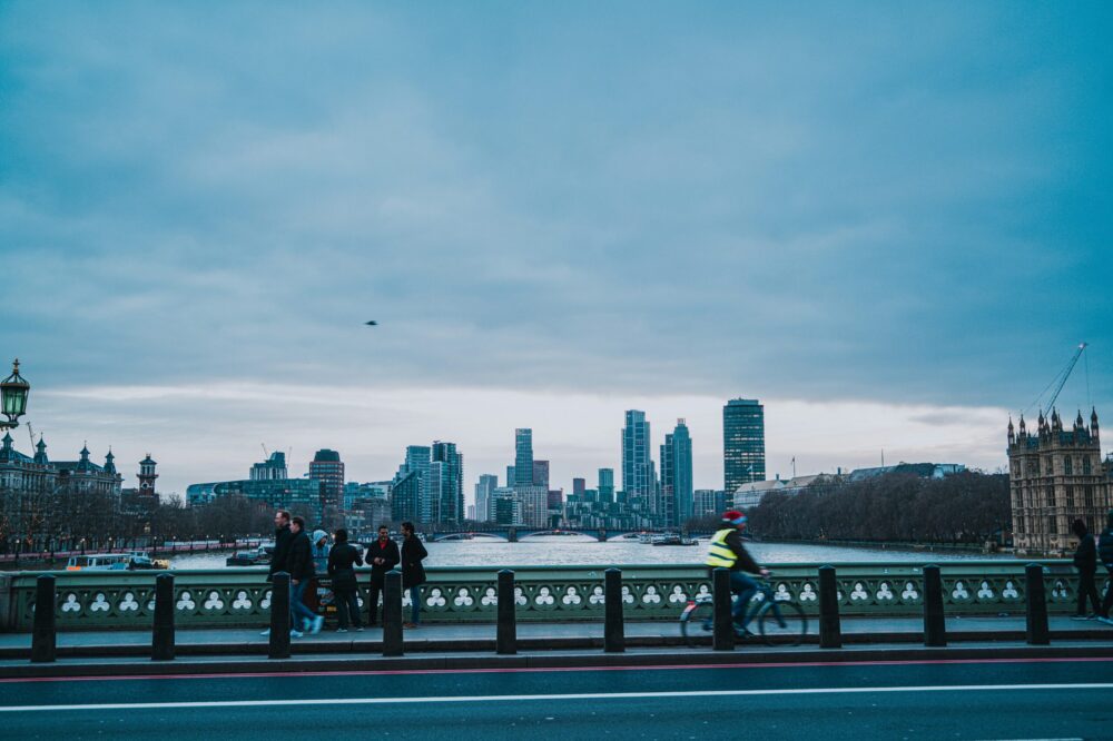 What luxury hotels in London cater to solo guests?