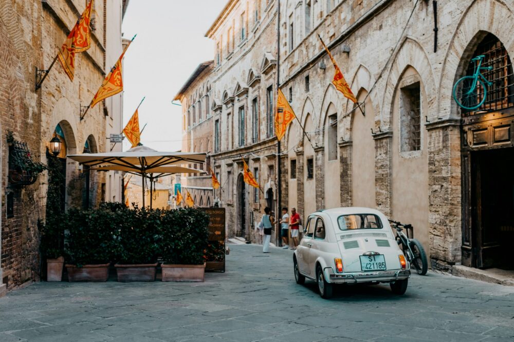 Where to find the best cappuccino art in Florence in 2026?