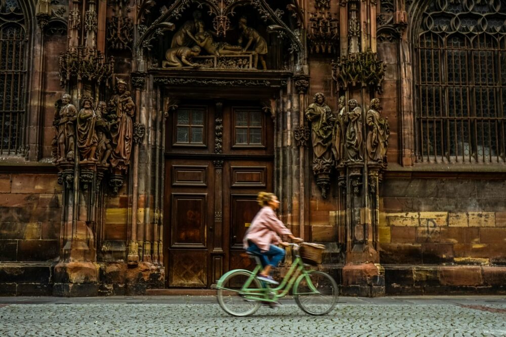Where to find the best chai latte in Strasbourg cafes in 2026?