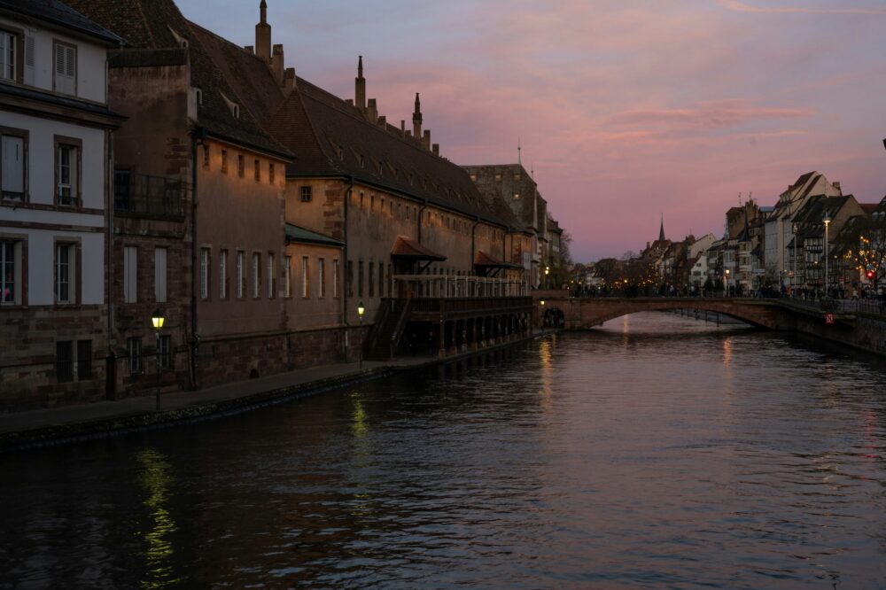 Where to find the best cortado in Strasbourg cafes in 2026?