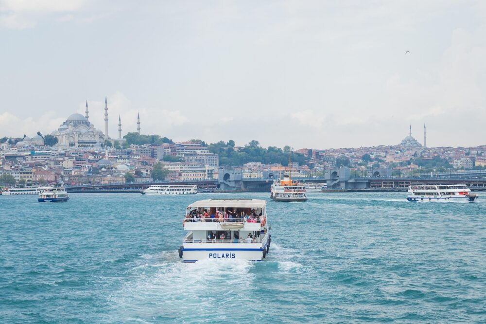 Where to find the best street food in Istanbul?