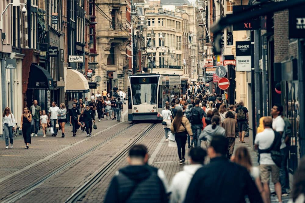 Which 5 star hotels in Amsterdam are pet-friendly?