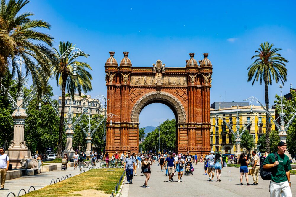 Which 5 star hotels in Barcelona are all-inclusive?