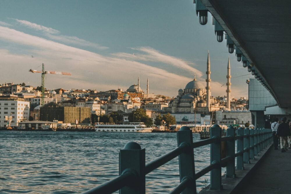 Which 5-star hotels in Istanbul offer the best spa facilities?