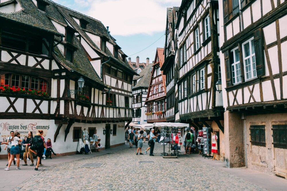 Which 5 star hotels in Strasbourg are located in the city center?