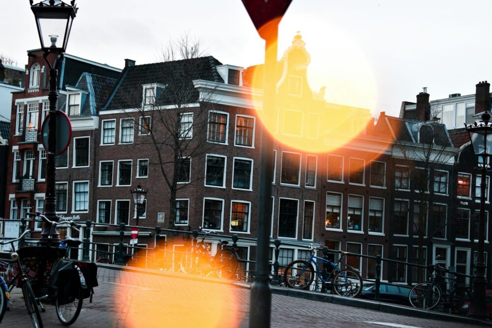 Which Amsterdam cafes have the best cappuccino in 2026?