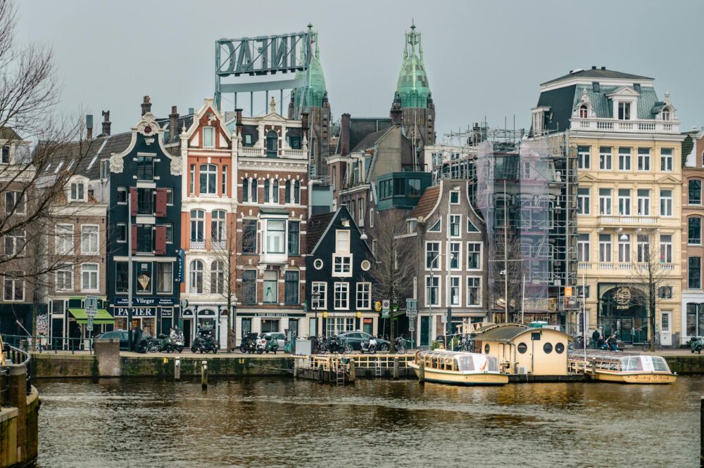 Which Amsterdam hotels are near the Van Gogh Museum? 2026