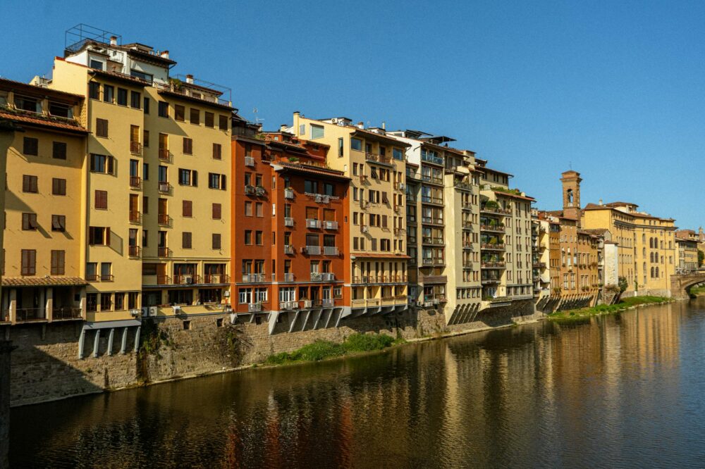 Which cafes in Florence are best for a business meeting in 2026?