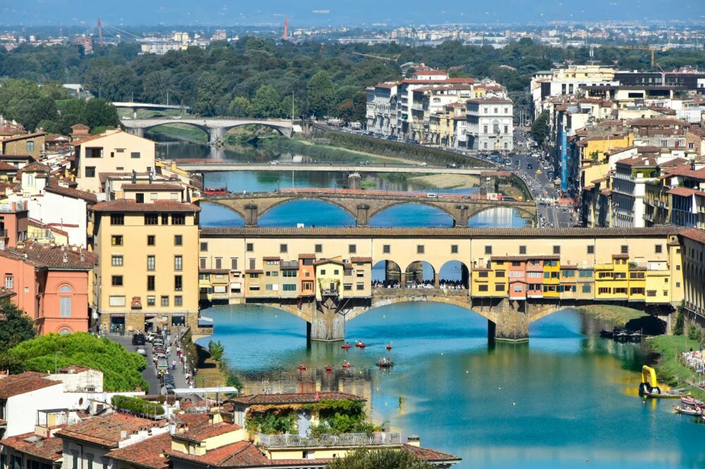 Which cafes in Florence serve the best gelato in 2026?