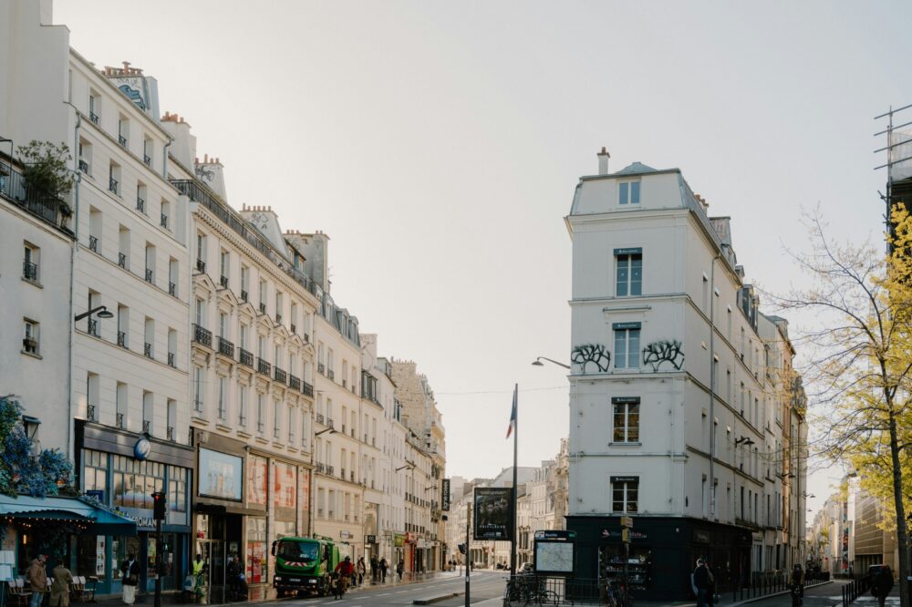 Which cafes in Paris have the best pastries in 2026?