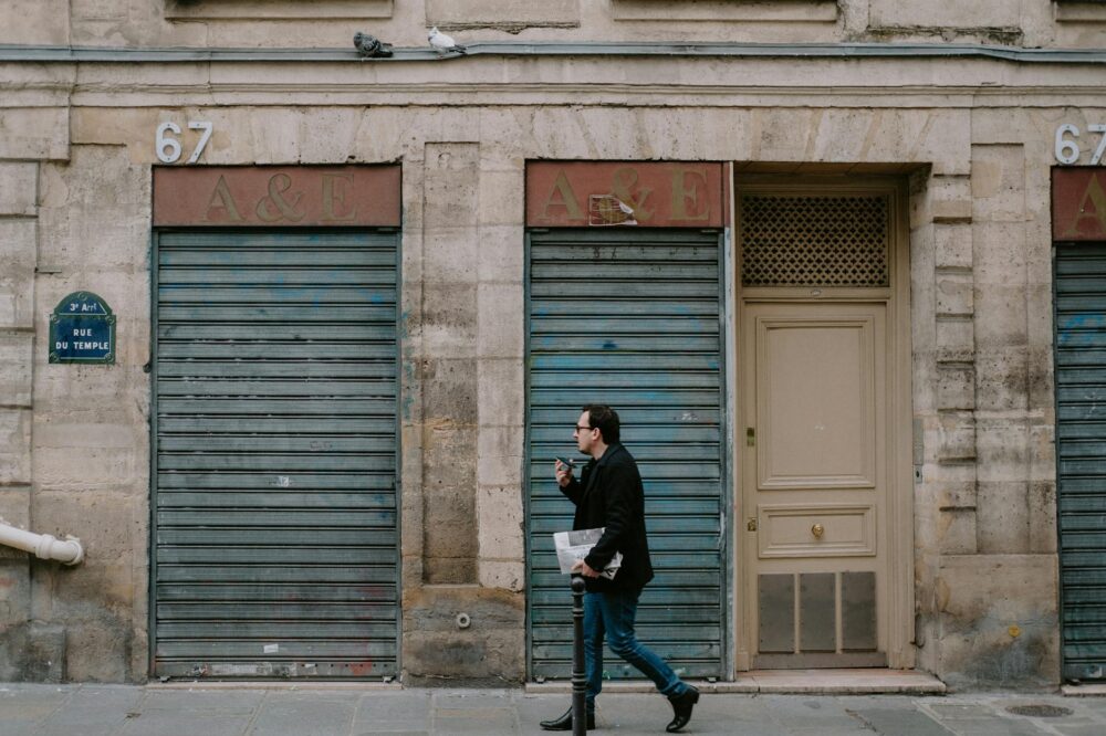 Which cafes in Paris have the best tarte tatin in 2026?
