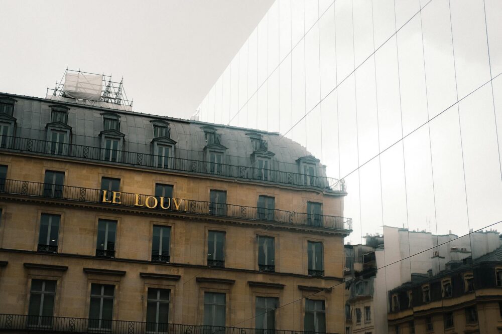 Which cafes in Paris have the best tarte tatin in 2026?