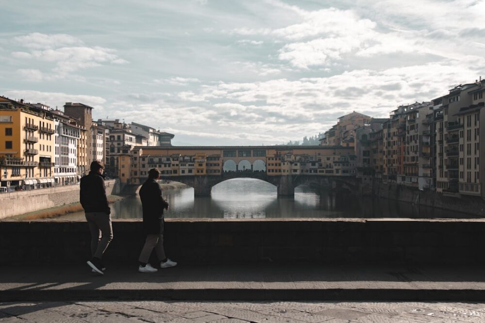 Which hotels in Florence have a bar with a view?