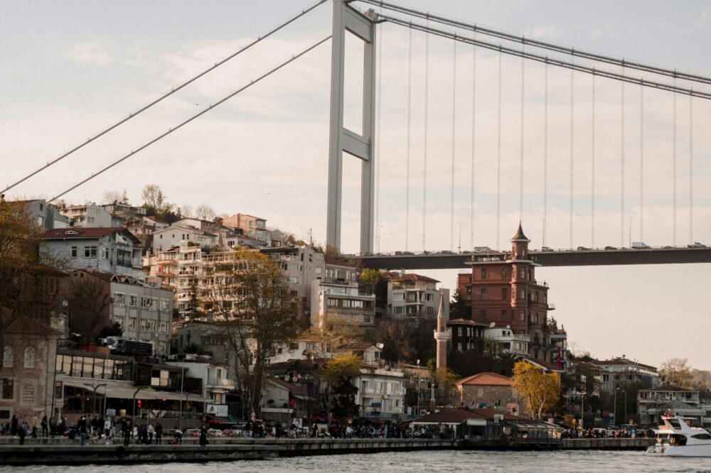 Which Istanbul cafes have board games?