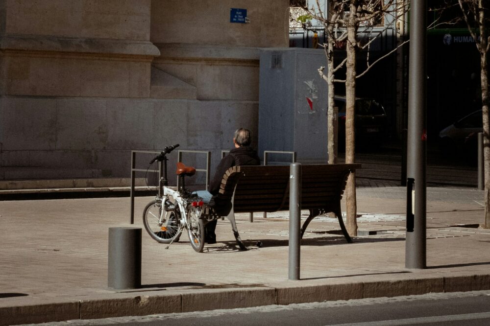 Which Marseille hotels offer breakfast included?
