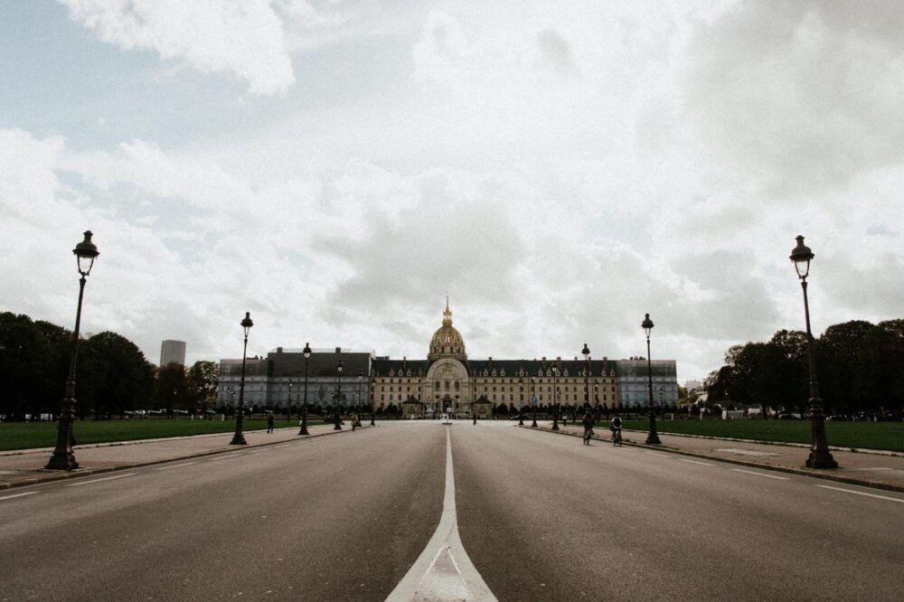 Which Paris cafes serve the best espresso in 2026?