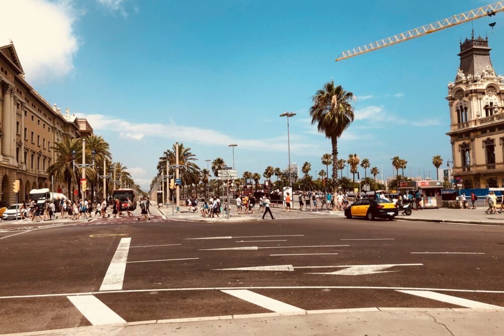 Which restaurants in Barcelona are best for a quick lunch in 2026?